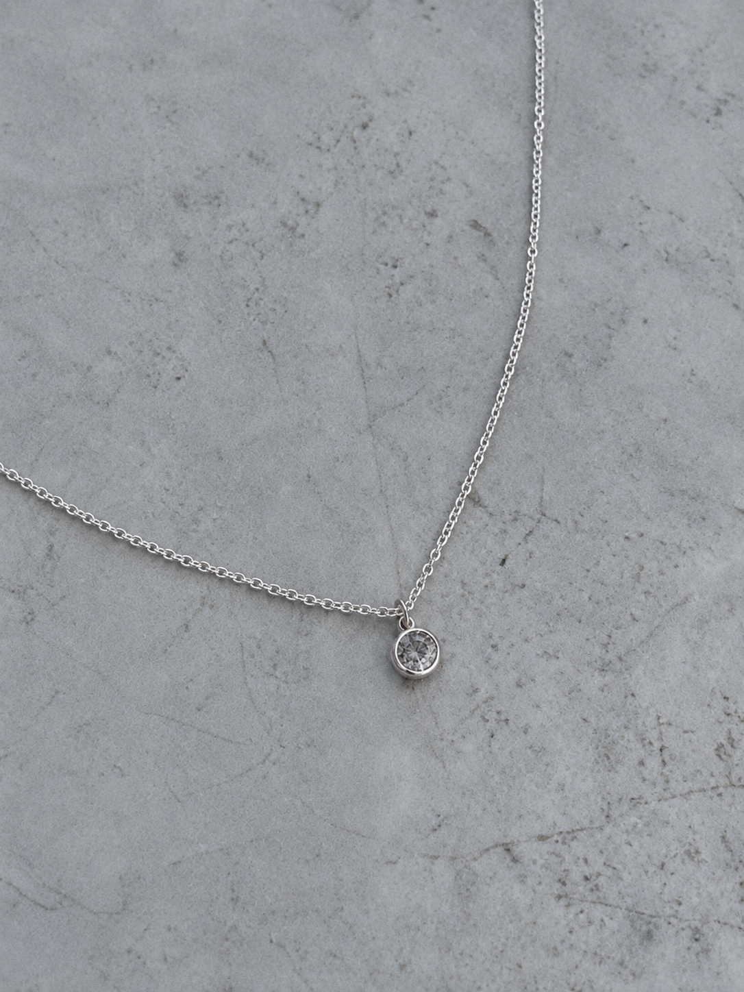 Lumière Necklace