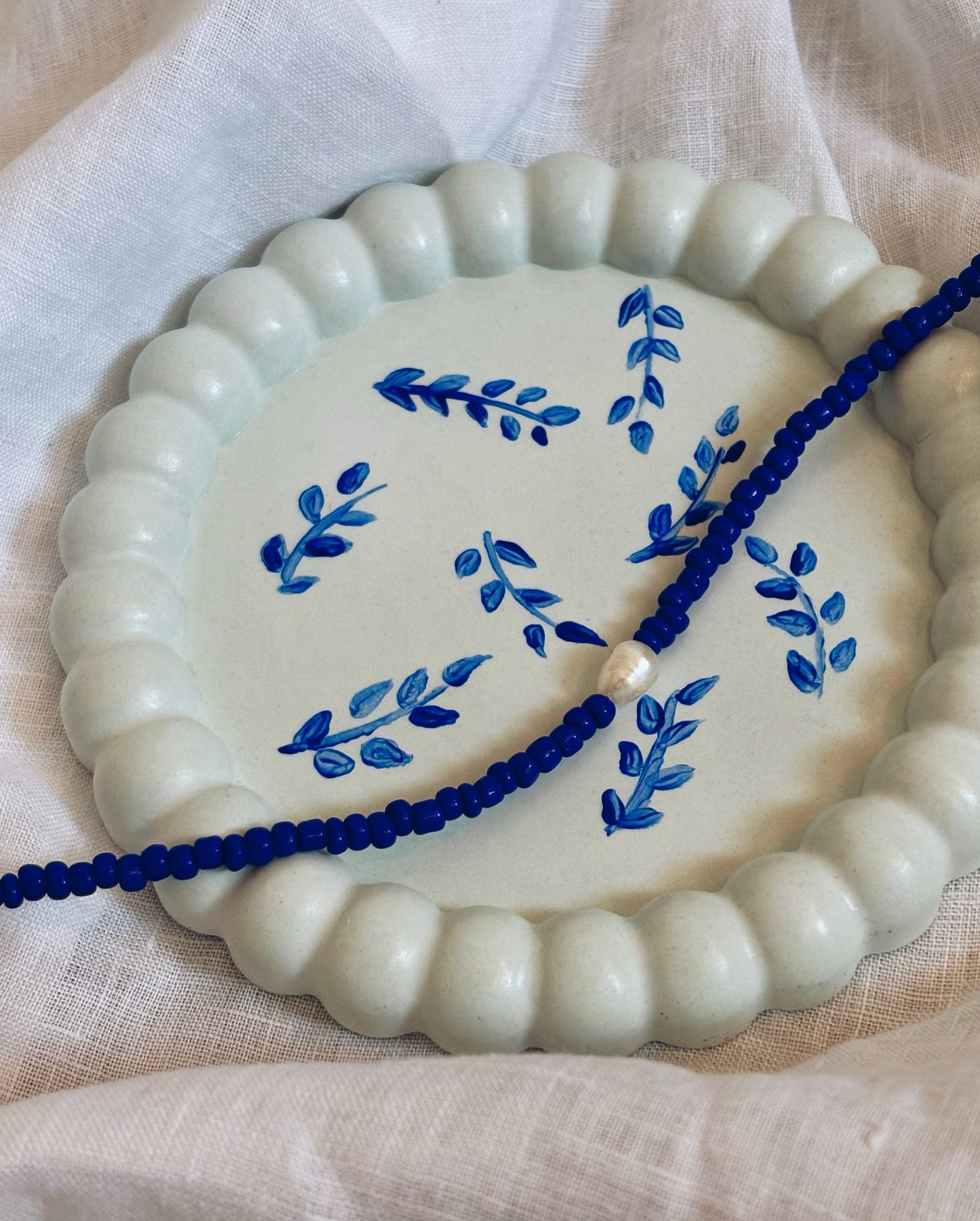 Blue leaf jewellery tray